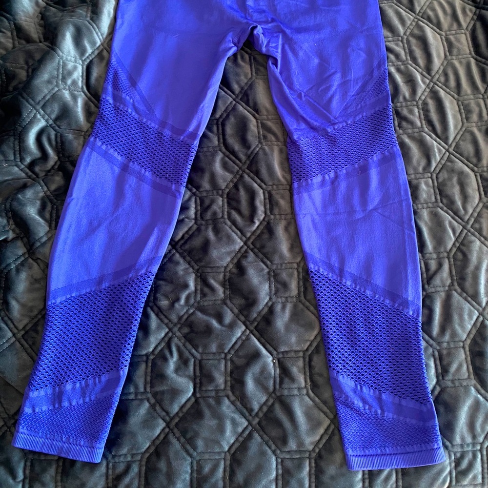 Fabletics mosaic high waist 7/8 blue mesh legging